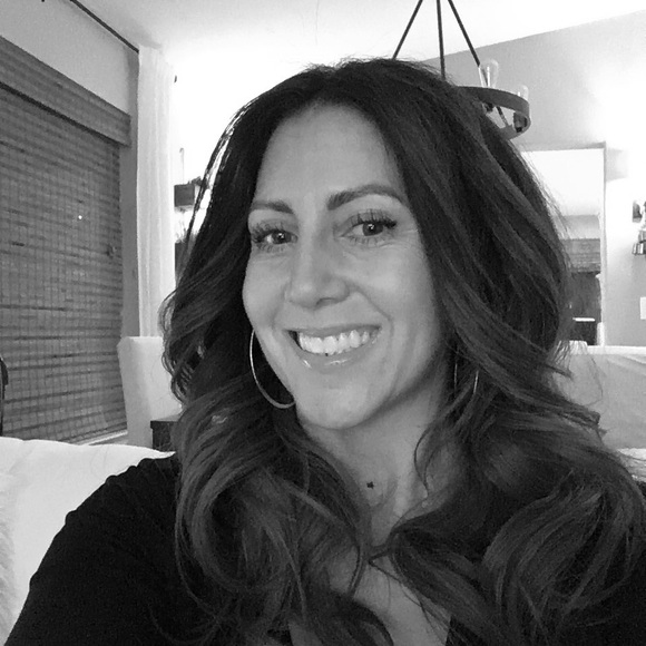 Meet your Posher, Charlotte - Picture 3 of 6